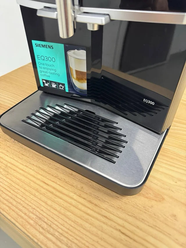 SIEMENS EQ300 cafetera superautomática